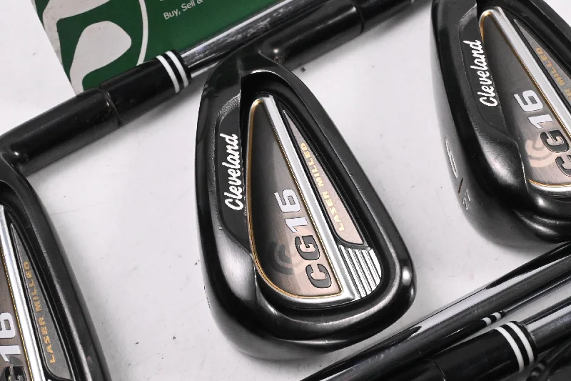 Cleveland CG16 Black Pearl Irons / 4-PW / Regular Flex Cleveland Traction 85