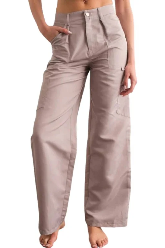 Irene Loose Fit Cargo Pants In Grey